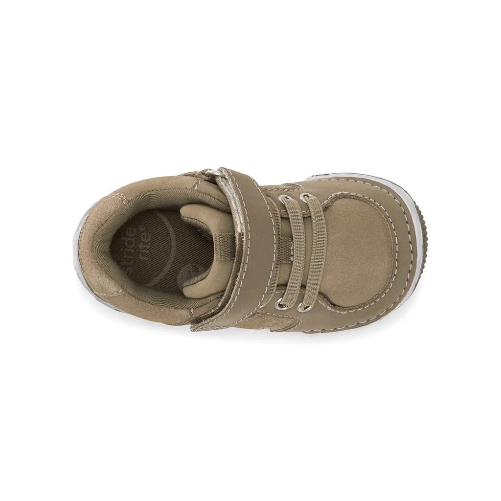 Stride rite clearance srtech wes sneaker