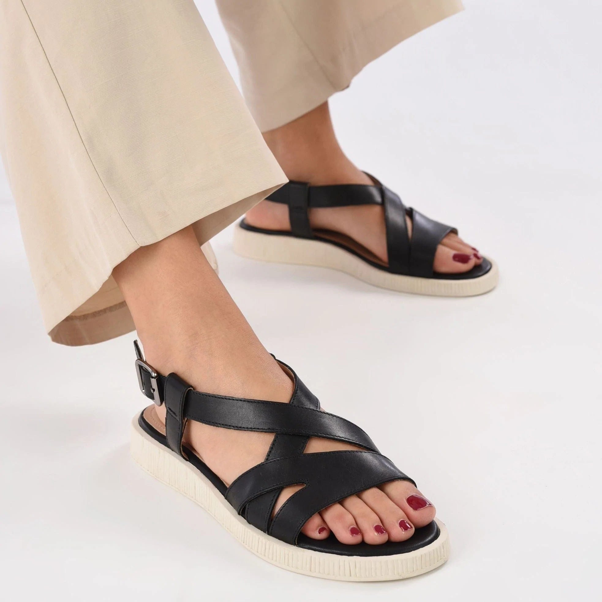 GEOX Women D Taormina Sandal Black